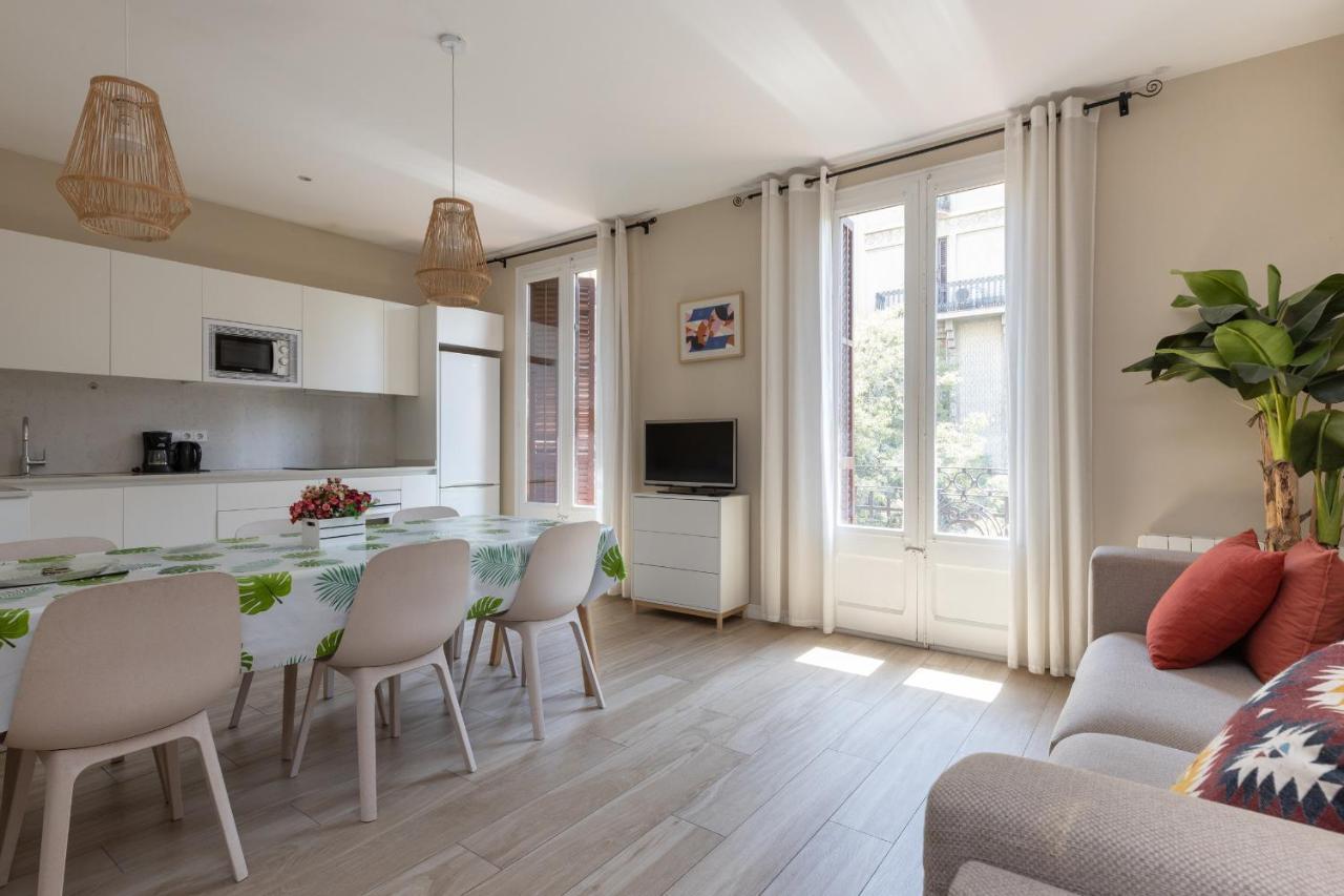 Aparteasy - Family 4-Bedroom Apartment Barcelona Exterior foto