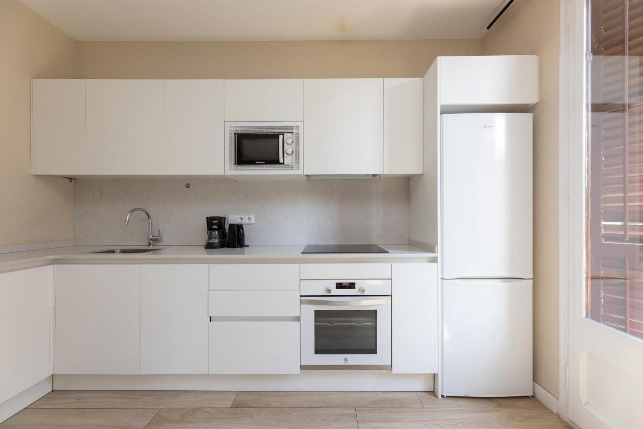 Aparteasy - Family 4-Bedroom Apartment Barcelona Exterior foto