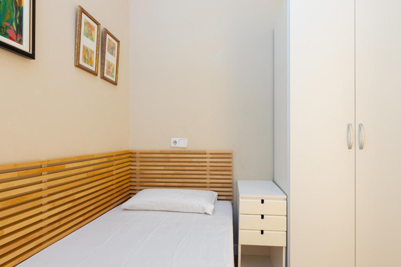 Aparteasy - Family 4-Bedroom Apartment Barcelona Exterior foto