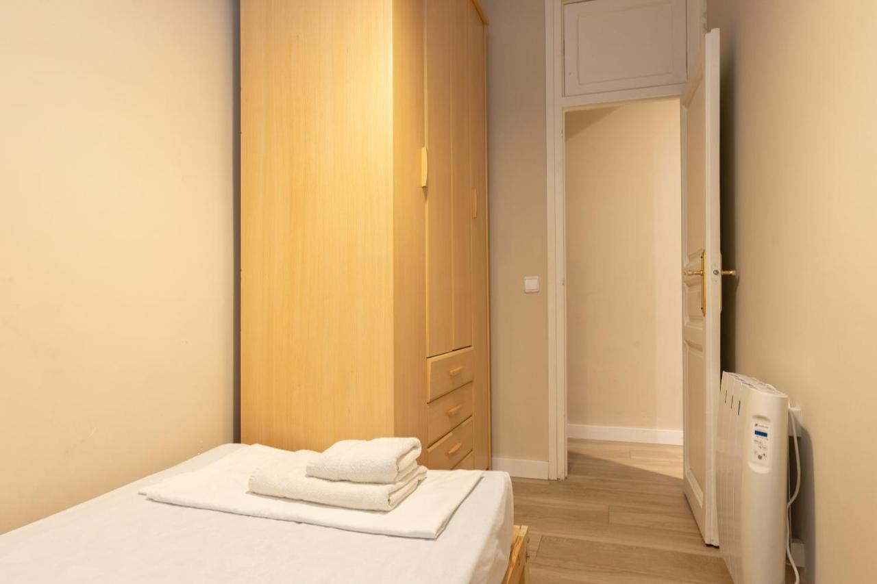 Aparteasy - Family 4-Bedroom Apartment Barcelona Exterior foto